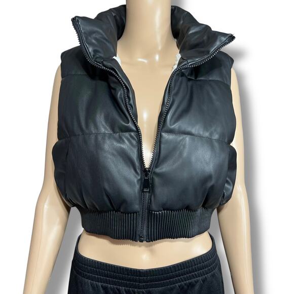 Ci Sono by Cavalini Womens Faux Leather Puffer Vest Sherpa Lined Crop Black Med - Picture 1 of 12
